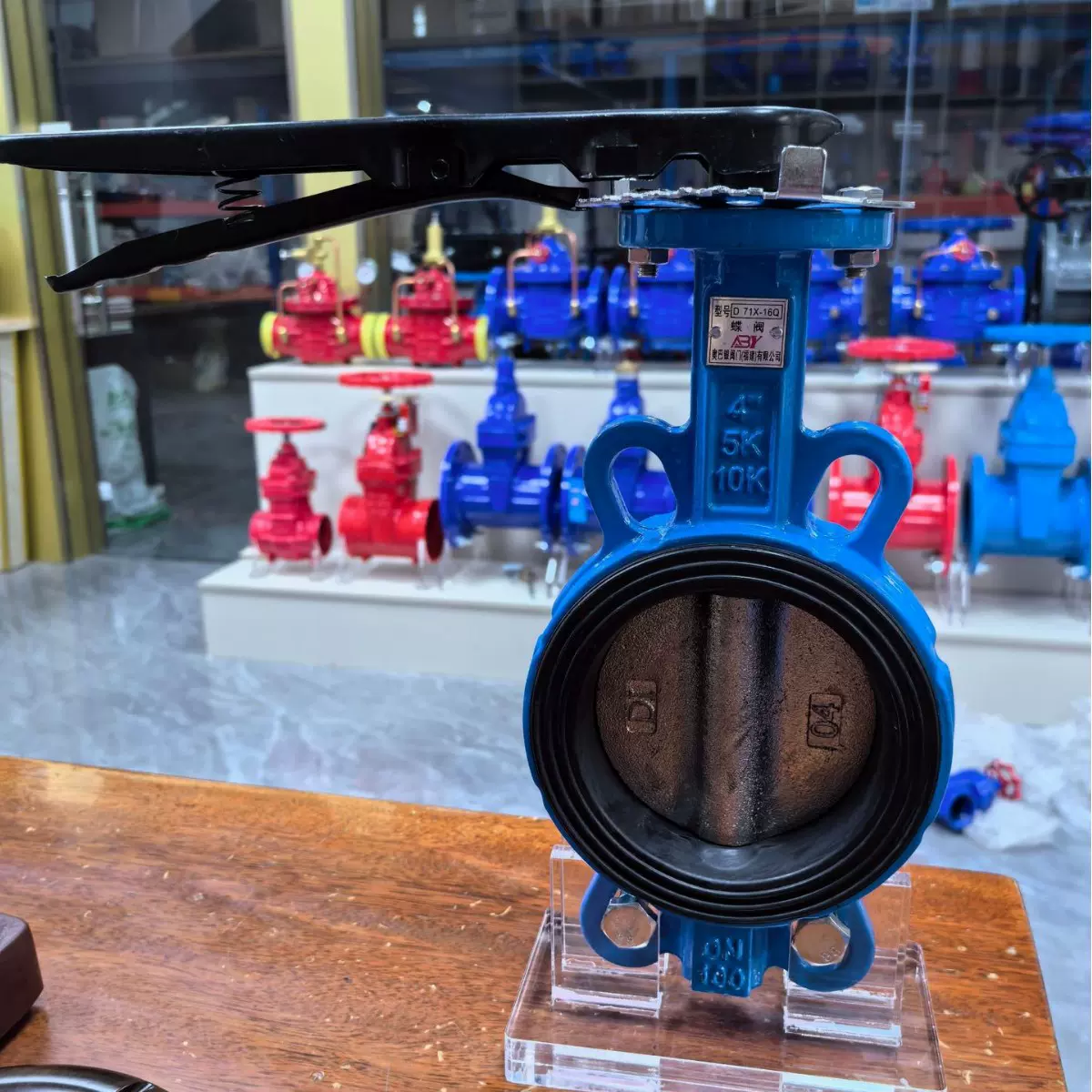 （三元乙丙）无销 D71X-16Q手柄对夹蝶阀球墨铸铁QT450多标体