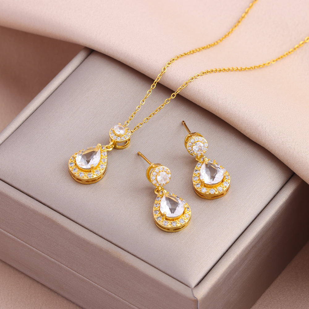 Collier pendentif goutte d'eau incrusté de zircons pour femmes, nouvelle mode rétro, collier en acier titane plaqué or K, chaîne de clavicule_voghion.com