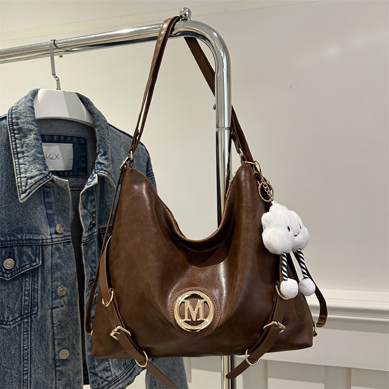 Colgante de cinturón marrón