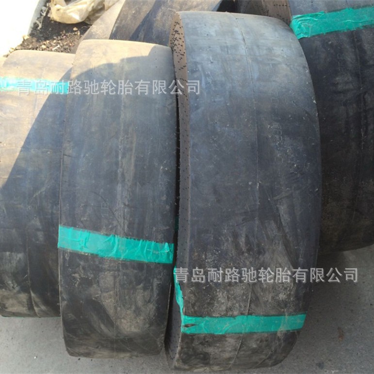 鲁飞胶轮压路机轮胎 14/70-20 光面轮胎