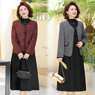 Middle-Aged Women's Wedding Dress Mother's Spring Two-Piece Suit Dress 2025 New Grandma's Wedding Banquet Outwear