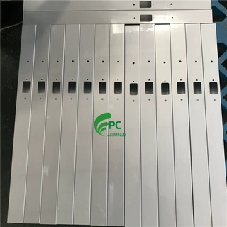 江苏铝合金方管打孔冲压加工 按图纸样品铝方通CNC数控铣槽加工