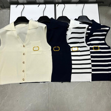 25年夏季新款华伦家字母金线翻领无袖单排扣背心宽松百搭针织上衣