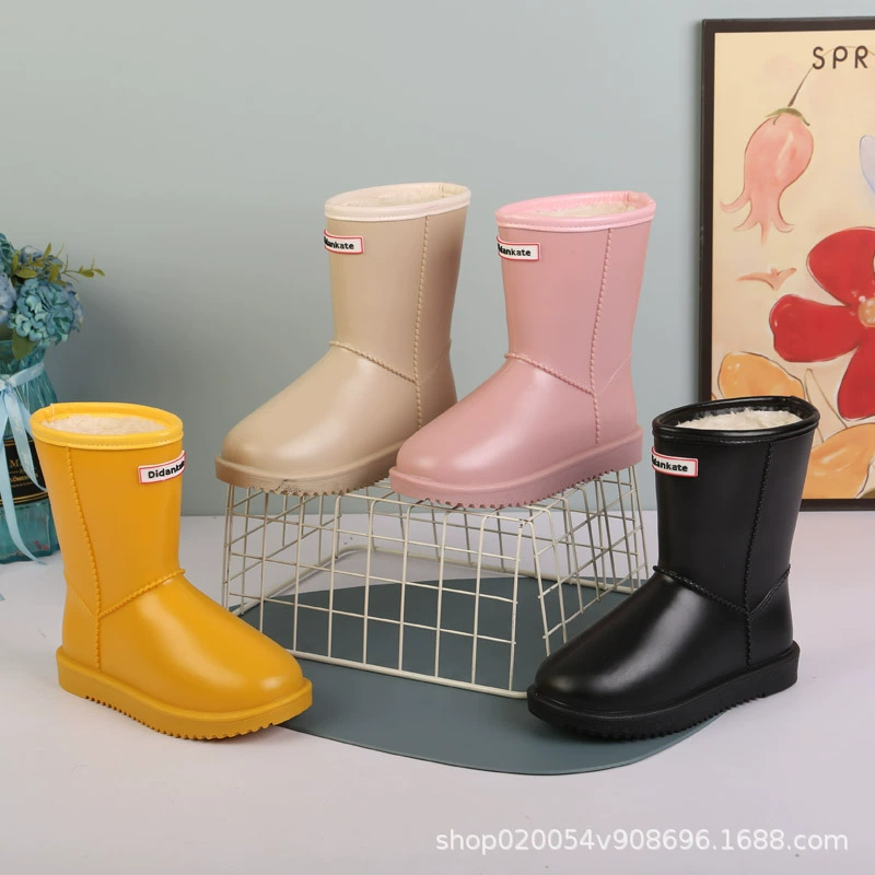 Детские зимние сапоги из овечьей шерсти, теплые и нескользящие зимние ботинки для мальчиков и девочек, мягкие водонепроницаемые сапоги средней длины на толстой подошве.