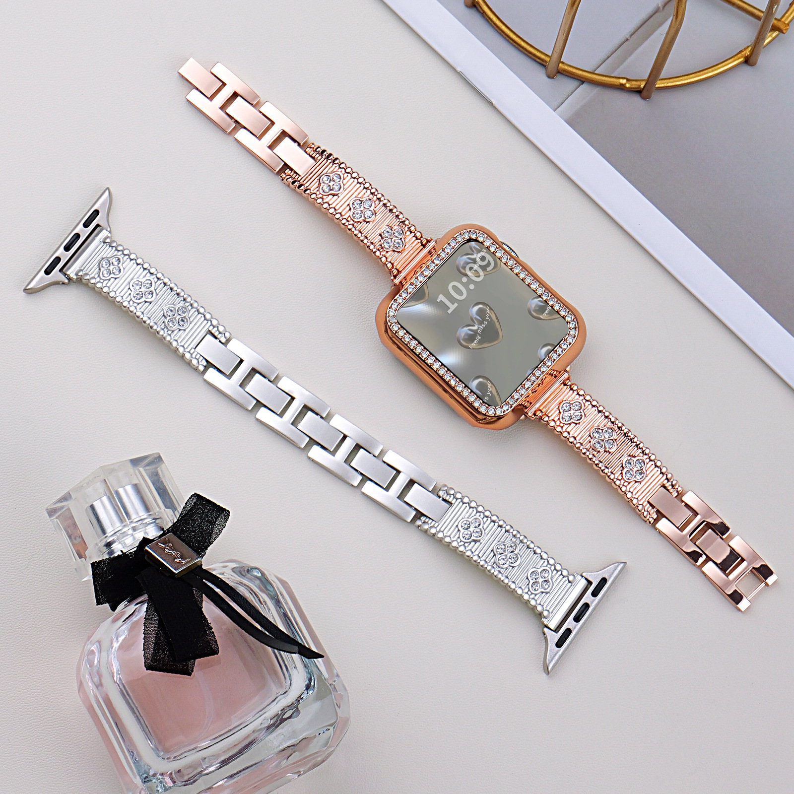 Suitable for Apple Applewatch Watch Strap Metal Lucky Four-Leaf Clover Women's Chain Bracelet iWatch Strap