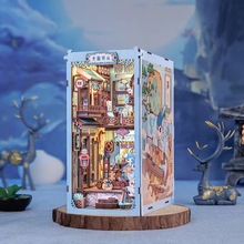 diyľ�|3d���w�ֹ�ƴ�b����ģ�ͽ��B���������Ů
