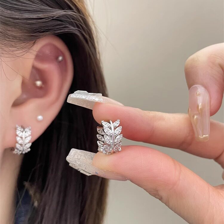 高级感微镶锆麦穗叶子耳扣女小巧精致圈圈耳环轻奢优雅气质耳饰潮