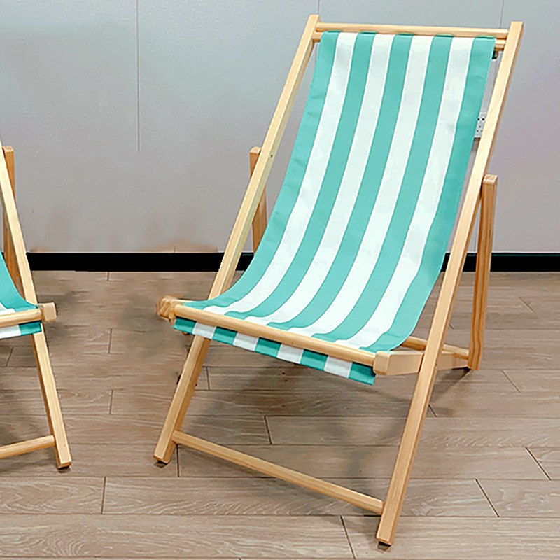 연한 청록색 줄무늬