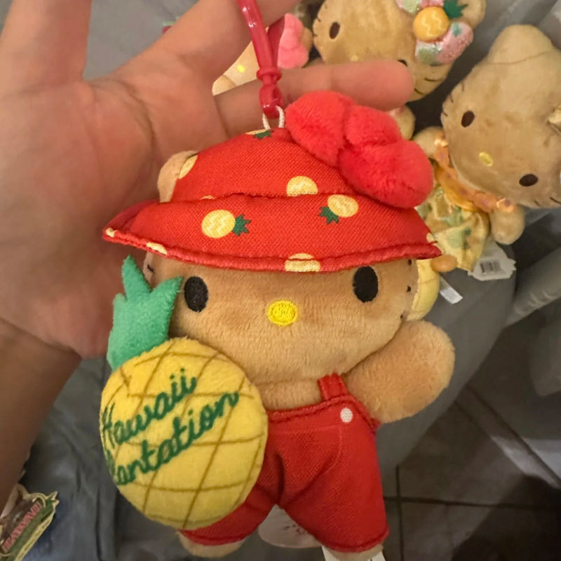夏威夷菠萝乐园黑皮HelloKitty毛绒公仔挂件饰品娃娃公仔包包挂件|undefined