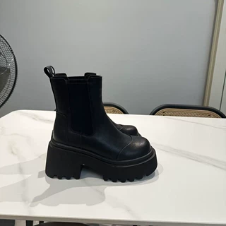 厚底马丁靴女2024新款冬季英伦风短靴小个子高跟厚底黑色春秋单靴