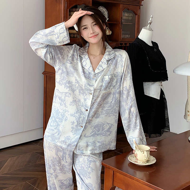 D Family Full Print French Entry Luxury Pajamas Women's Ice Silk Silk Autumn and Winter Jungle Pattern Long Sleeve Home Clothes suit