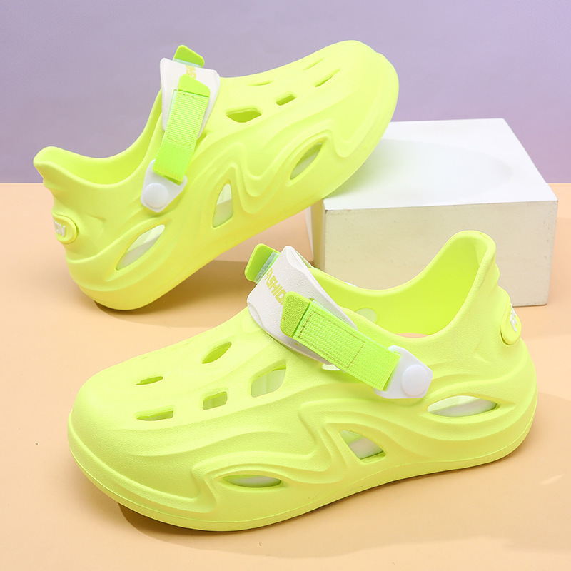 Hole Shoes Women's Thick-soled Height-increasing Non-slip Two-wear Couple Sandals and Slippers Wading Beach Shit-stepping Bag with All-match Slippers Hole Shoes Women's Thick-soled Height-increasing Non-slip Two-wear Couple Sandals and Slippers Wading Beach Shit-stepping Bag with All-match Slippers