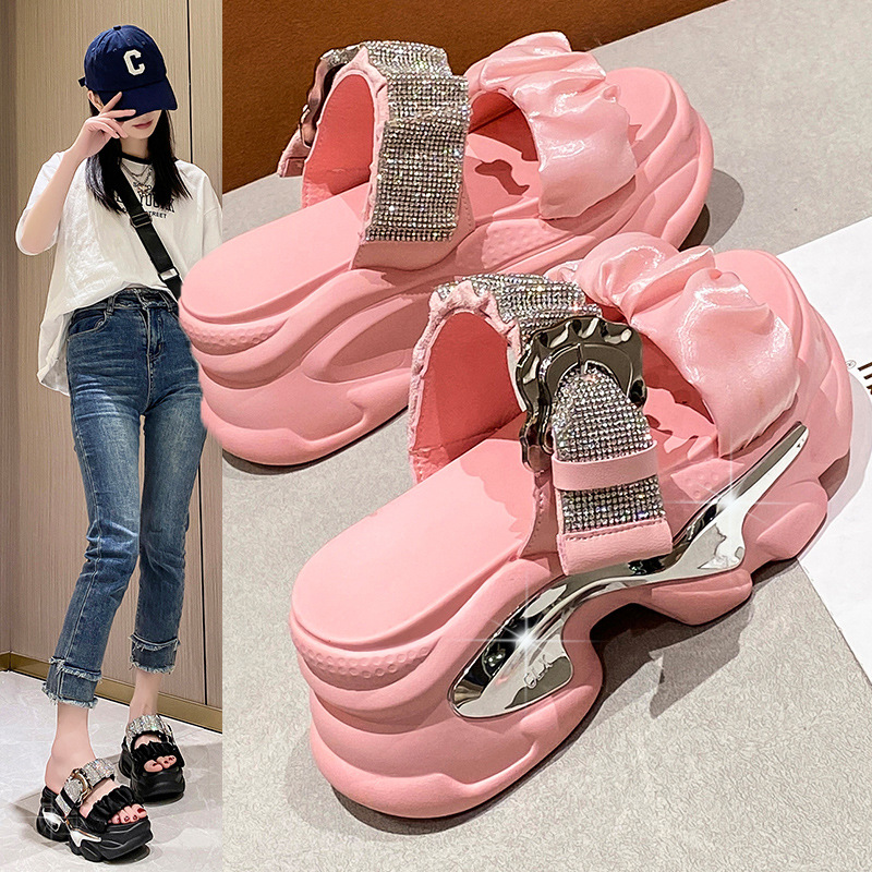 Thick bottom rhinestone slipper women's 2023 summer latest small height increasing fashionable muffin beach Roman sandals