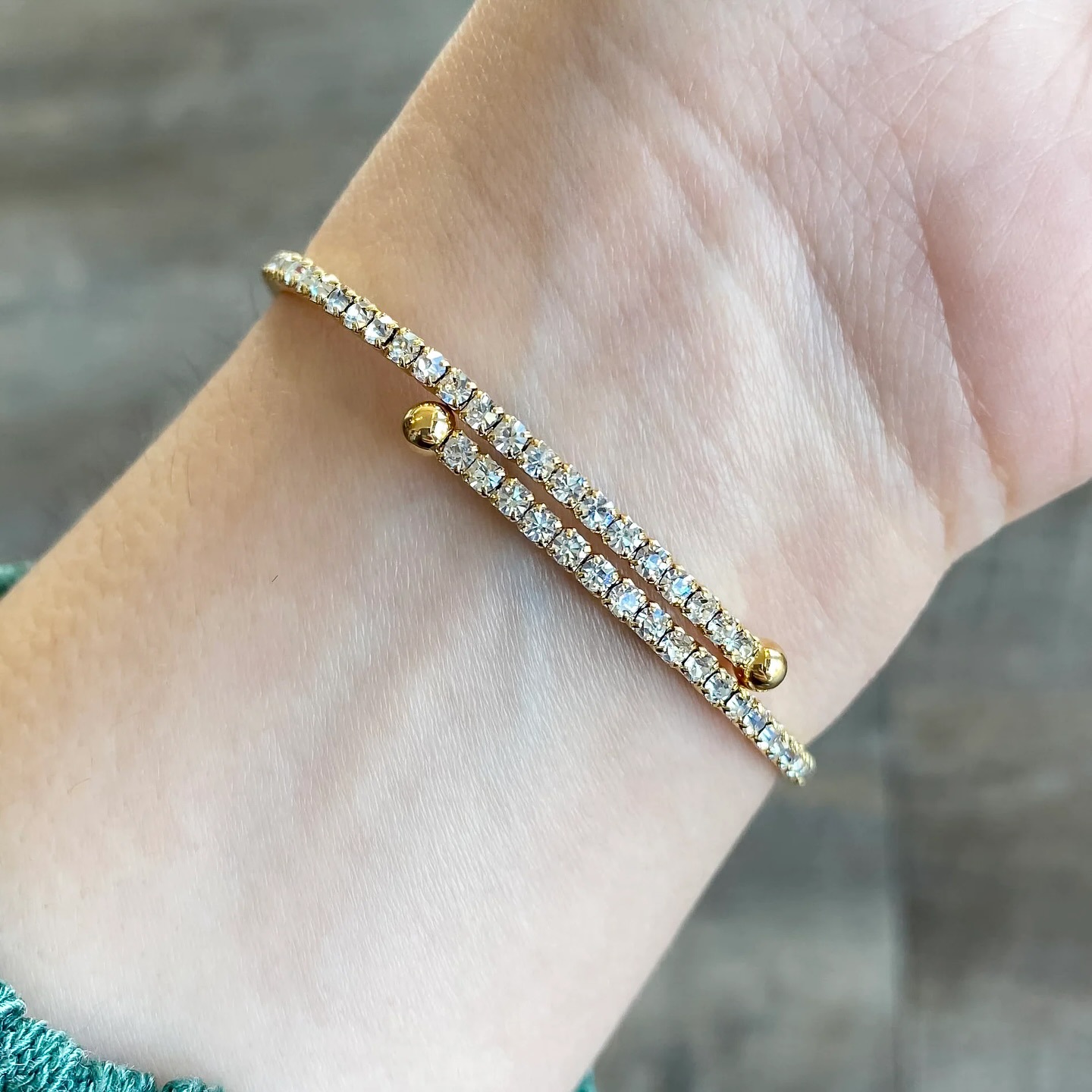 Pulsera de diamante de circón de acero inoxidable de estilo americano europeo y americano, pulsera de acero de titanio de diseño de todo fósforo de lujo ligero femenino, joyería transfronteriza