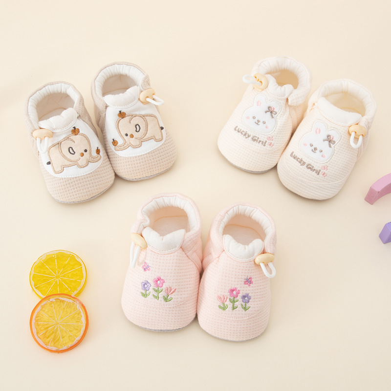 Infant shoes for spring and autumn, 0-1 month old, unisex baby shoes and socks, non-slip, soft sole, easy to wear Infant shoes for spring and autumn, 0-1 month old, unisex baby shoes and socks, non-slip, soft sole, easy to wear