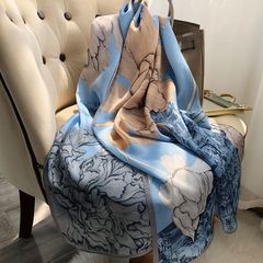 夏のブランドの高級な绢糸のスカーフの女性のプリントの延長のショールの外はシミュレーションのシルクのマフラーのビーチタオルの日焼け止めを掛けます。