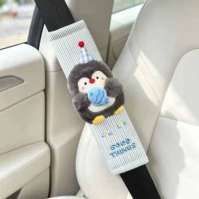 universal for all seasons cute – Sürətlər qutusu və əl tormozu başlıqları - fish-holding-penguin-blue-flower-shoulder-pad