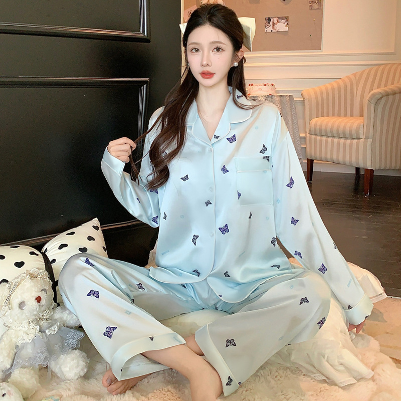 かわいい蝶の気質の氷のパジャマの女性の秋の長袖のスーツのフランスの軽い贅沢な風の家庭服は外で卸売りを着ることができます。|undefined