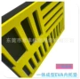 填充防护雕刻一体内衬
