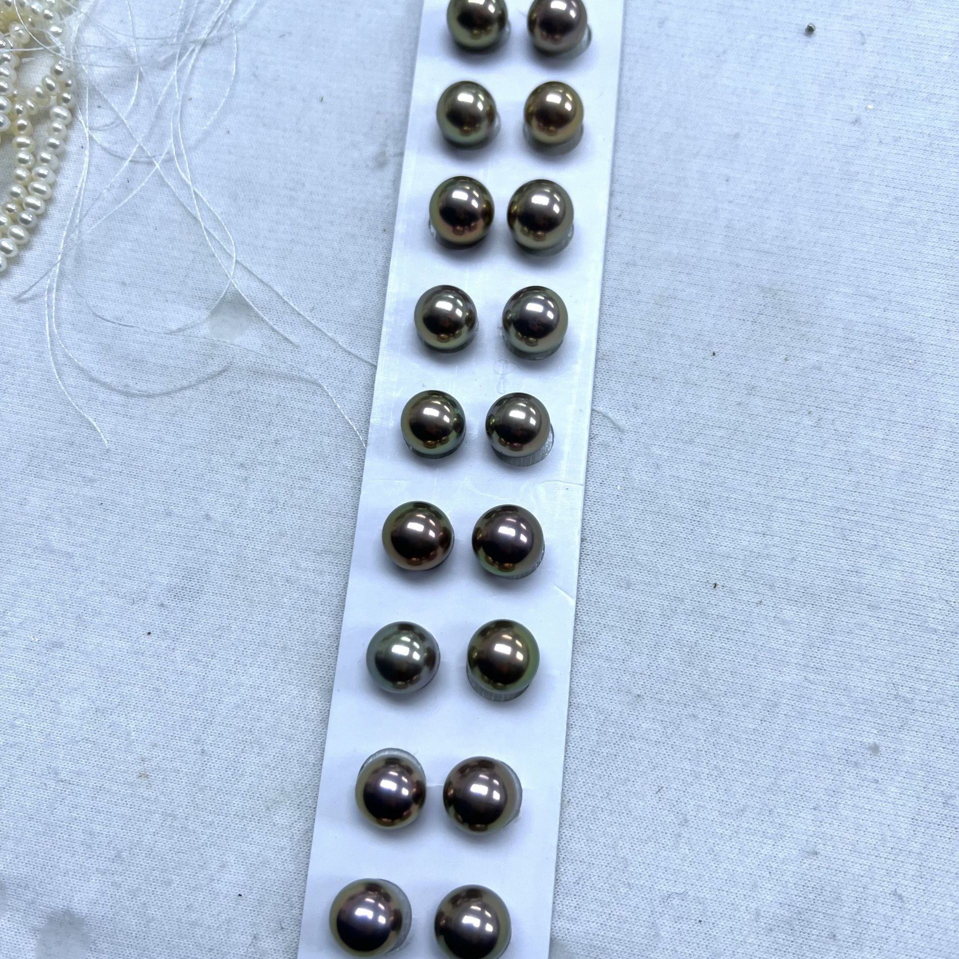 10~11mm natural nucleated weird color pearls wholesale perfect round…