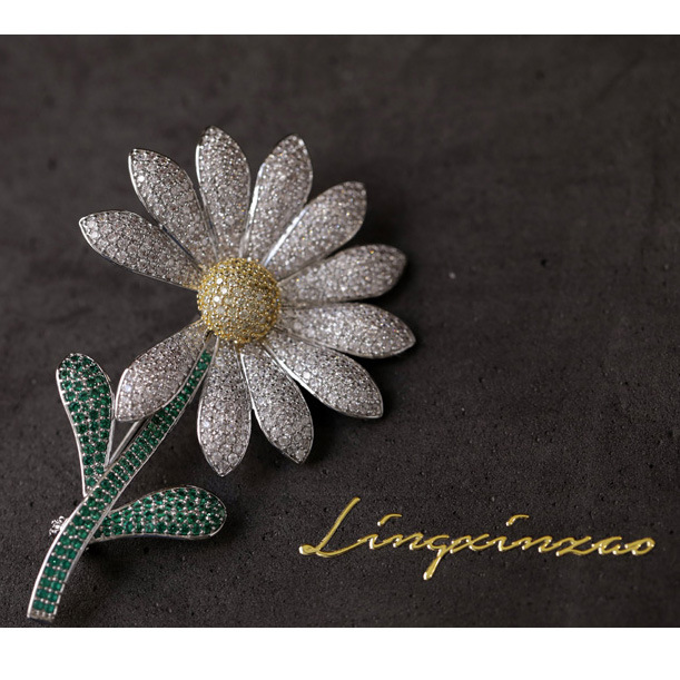 Lingxin Made Quan Zhilong Same-style Zircon Daisy Sunflower Brooch Women's High-end Luxury Corsage Pin Accessories