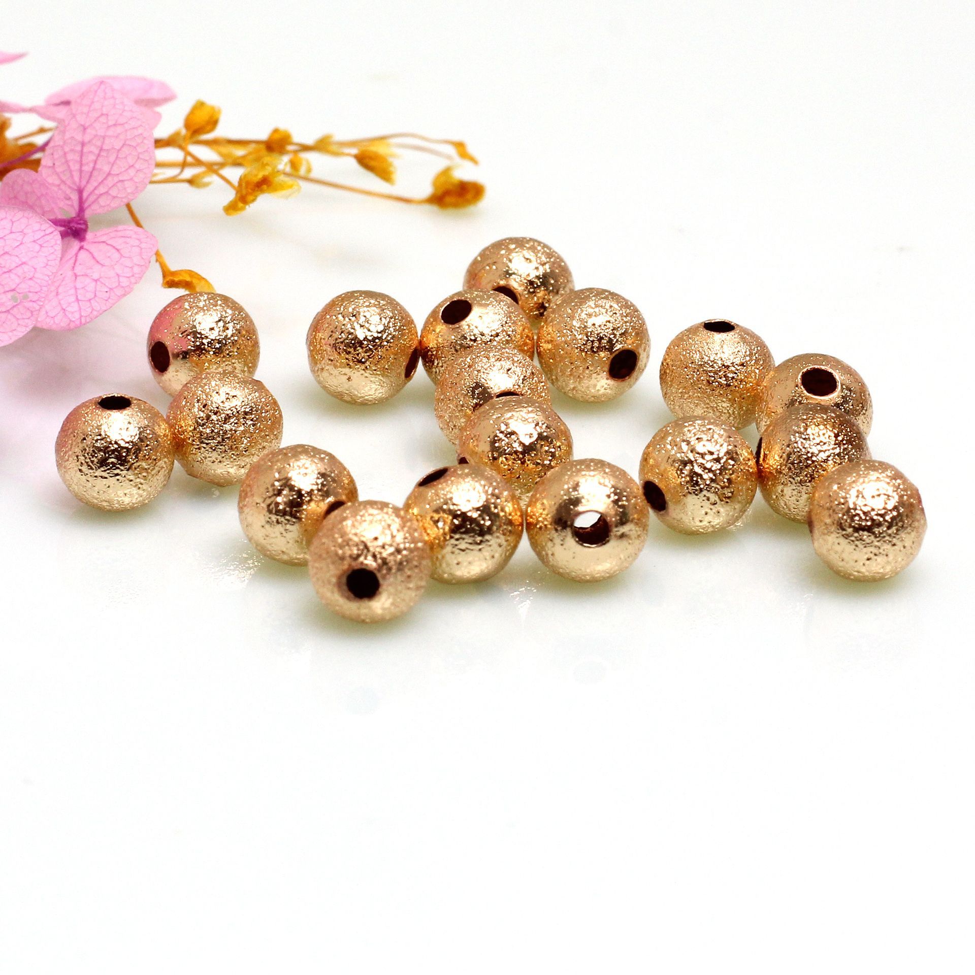 14K envuelto en oro color preservando perlas de cobre esmerilado pequeñas perlas de oro perlas sueltas DIY joyería hecha a mano pulsera accesorios cuentas espaciadoras