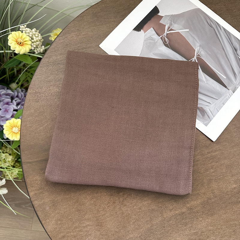 Bufandas de seda cuadrada bufandas de seda de alta calidad bufandas de seda de verano bufandas de seda de cabello bufandas de seda de cabello al por mayor