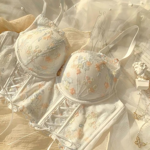 Fairy French bra underwear for women with bows to hold side breasts and gather small breasts to prevent sagging, sexy and pure desire without wire rings