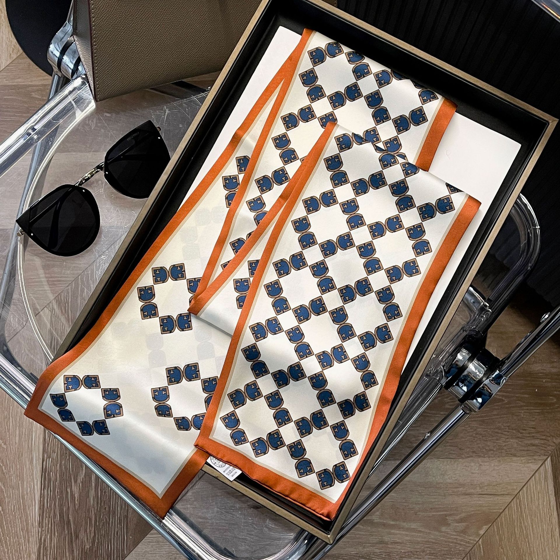 Seidenschal im Damenstil, koreanische Version, doppelseitig, 2022, simulierte Seide, Geometrie, Druckband, modisch, vielseitig_voghion.com