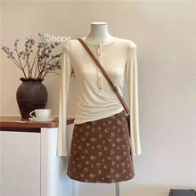 秋冬复古小碎花灯芯绒包臀短裙女设计感高腰A字气质半身裙东南亚