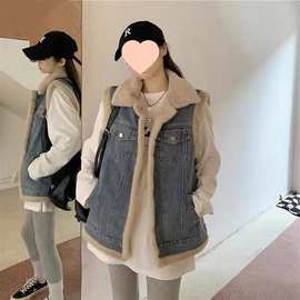 秋冬装2025新款羊羔毛牛仔马甲少女初中高中学生加绒加厚马夹