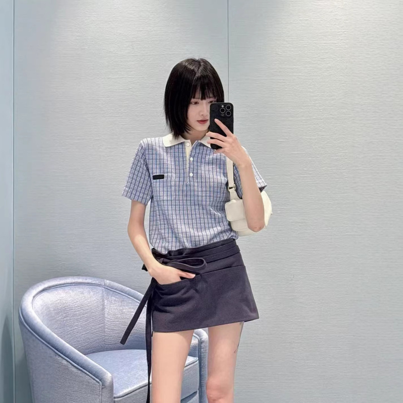 Korean-Style College Style Blue and White Color-Blocked Polo Collar Exquisite Slim-Fit Knit Sweater Versatile Top for Women Cross-Border