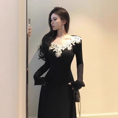 法式小香赫本风黑色v领连衣裙子女早秋装2025新款高级感内搭长裙
