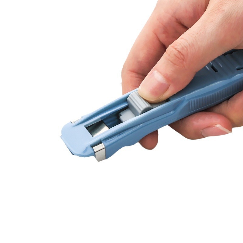 Archivo de empuje de color pequeño clip papelería papel de prueba fijo artefacto grapadora vinculante papel suministros de oficina oro