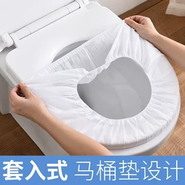 湿巾纸;蜡烛;一次性洗脸巾