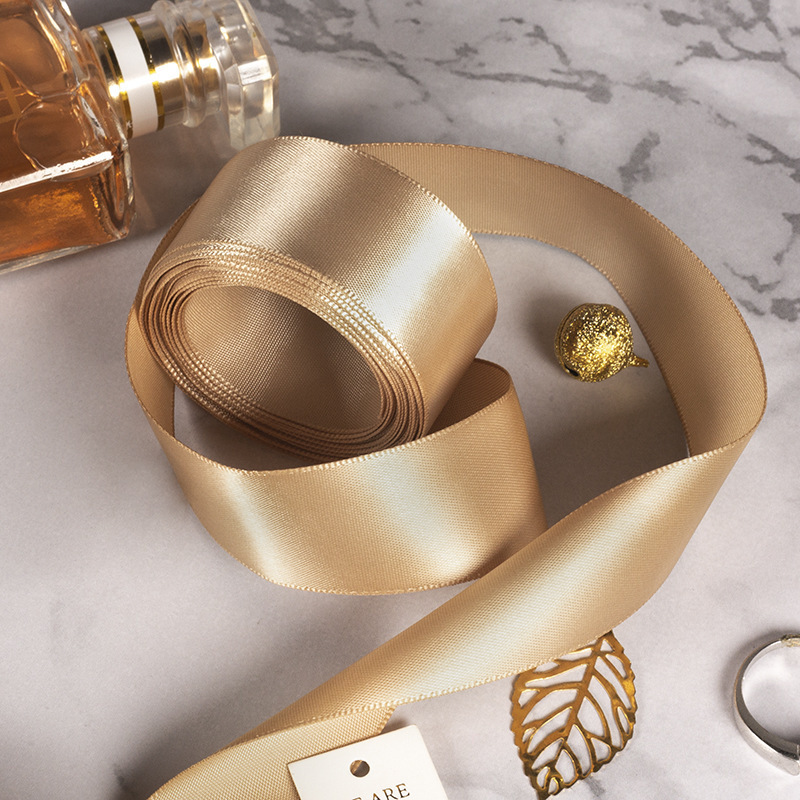 Cinta de regalo de cinta de color sólido de poliéster de una cara de 2,5 cm, cinta de embalaje, boda, cumpleaños, supermercado, tienda de conveniencia, cinta al por mayor