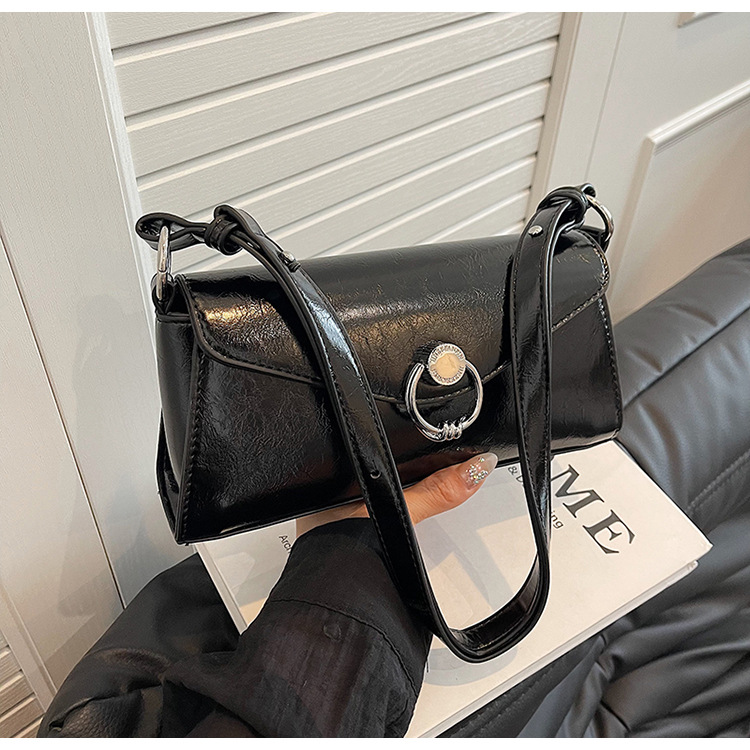 Die beliebte kleine quadratische High-End-Mode-Sticktasche aus Ölwachsleder dieses Jahres, einfache Umhängetasche mit einer Schulter_voghion.com