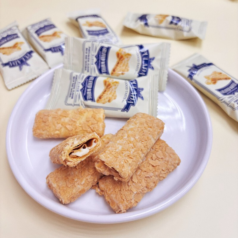 British Park Lada Japanese Crisp Waffle Roll Wedding Candy Bulk Cake Snack Candy Factory Outlet