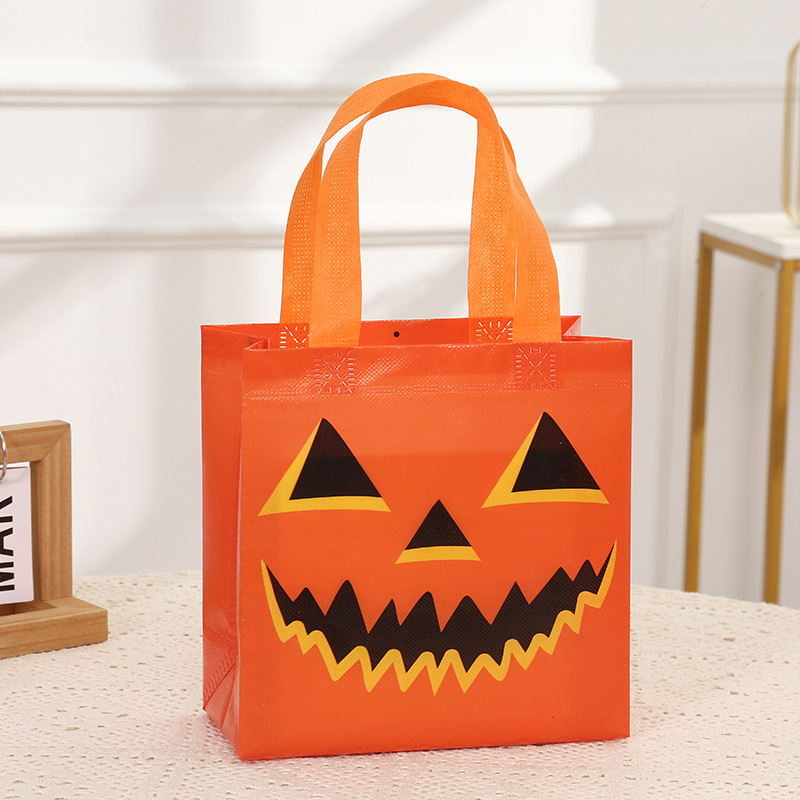 Bolsa no tejida Bolsa de tela no tejida de Halloween Bolsa de embalaje de compras impresa Bolsa de regalo de dulces de fiesta al por mayor