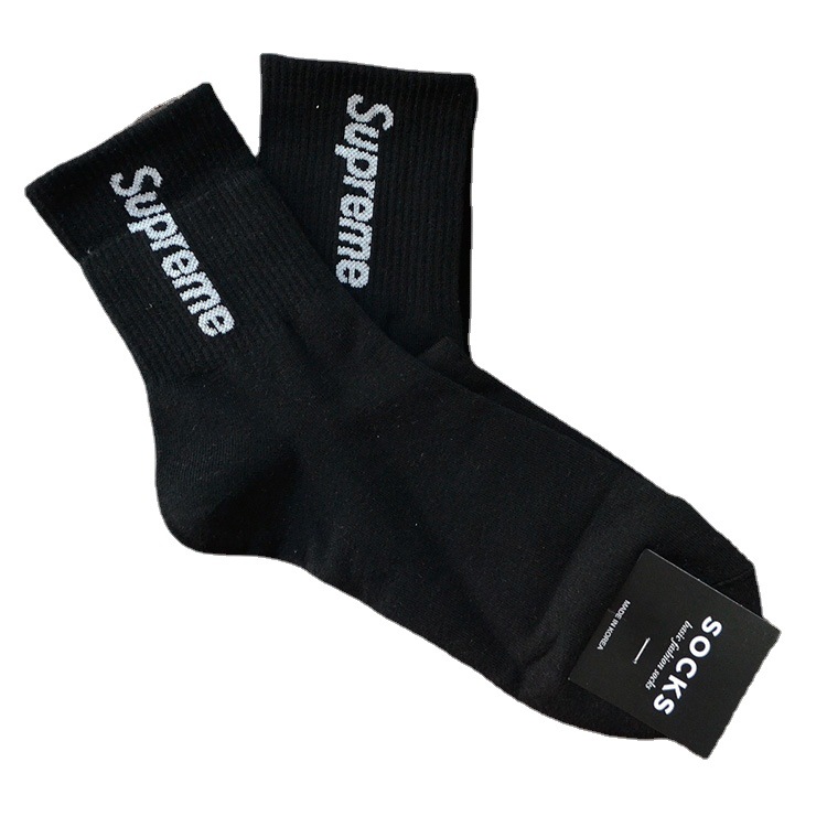 0 Calcetines coreanos Dongdaemun Calcetines de algodón de cintura media para hombre Alfabeto inglés Calcetines deportivos del campus Otoño e invierno Nuevo