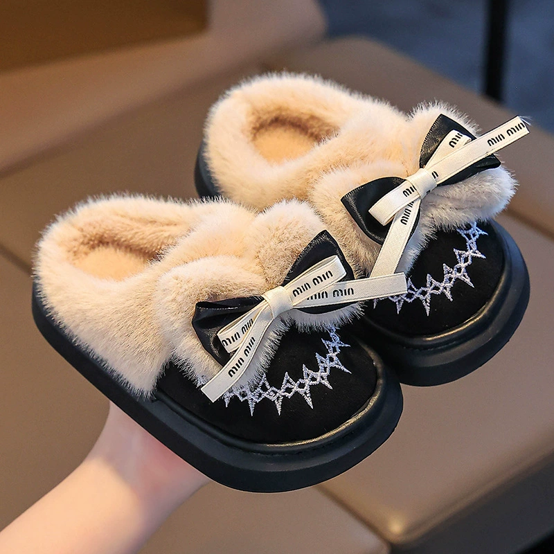 Новинка 2024, детская хлопковая обувь, зимние теплые тапочки для девочек в помещении и на открытом воздухе, детские хлопковые тапочки для маленьких девочек среднего возраста
