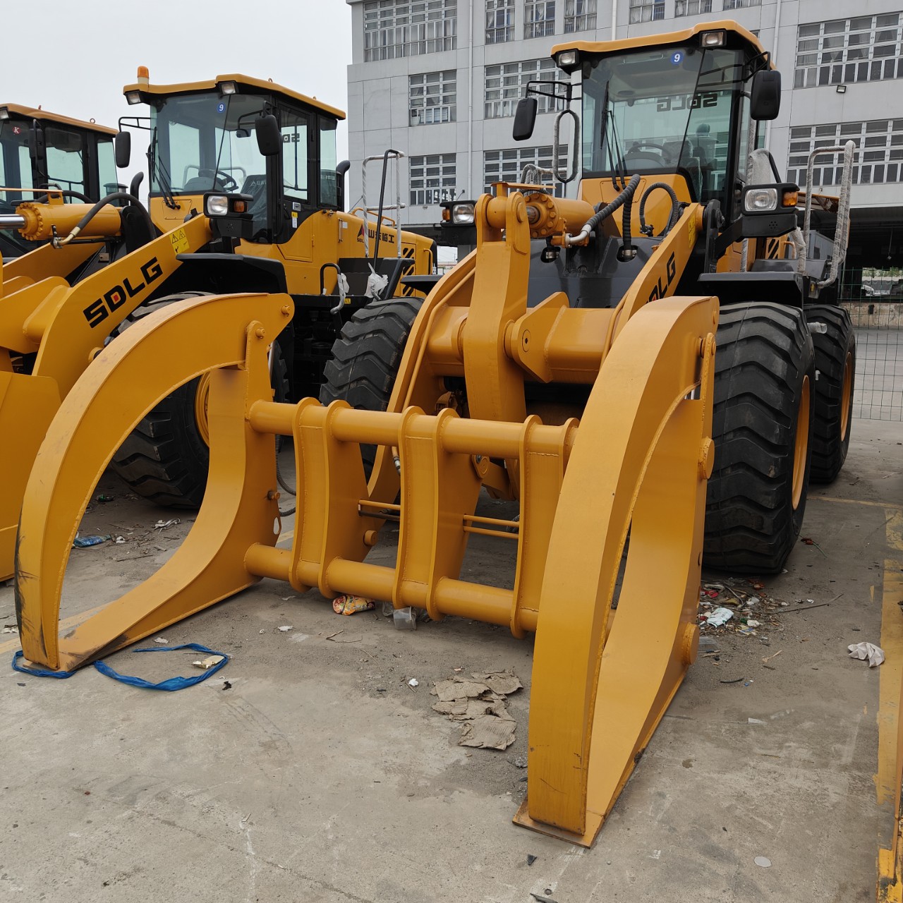 临工953 956夹抱装载机 二手夹木机 夹钳装载机 抓木机 出口