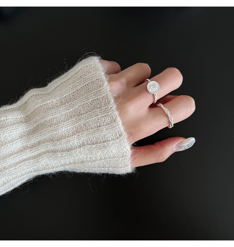 Anello aperto minimalista in argento per donna stile lusso_voghion.com