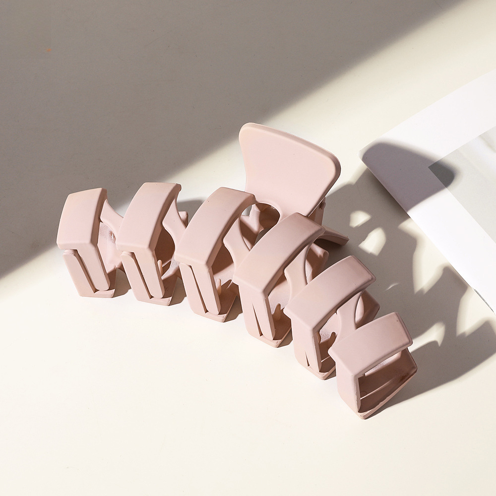 Oversized Shark Hair Claw Clip, Korean Morandi Style Hair Accessory_voghion.com