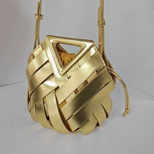 �˻@��Ů��С���OӋ���|�߼��r�е��������ᾎ������2025�¿�羳