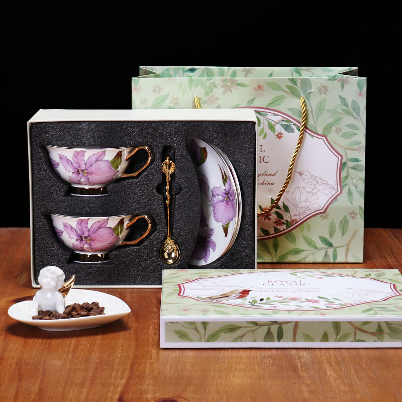 Taza de café exquisita de porcelana de hueso, platillo, taza de té negro de cerámica, regalo, taza de agua de porcelana de hueso de alta gama, juego de regalo