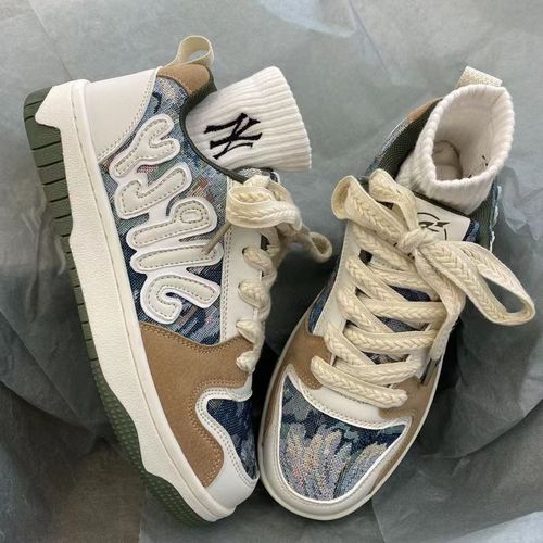 National trend ins Hong Kong style niche letter design moral training shoes men's chic retro cashew flower couple sports skateboard shoes