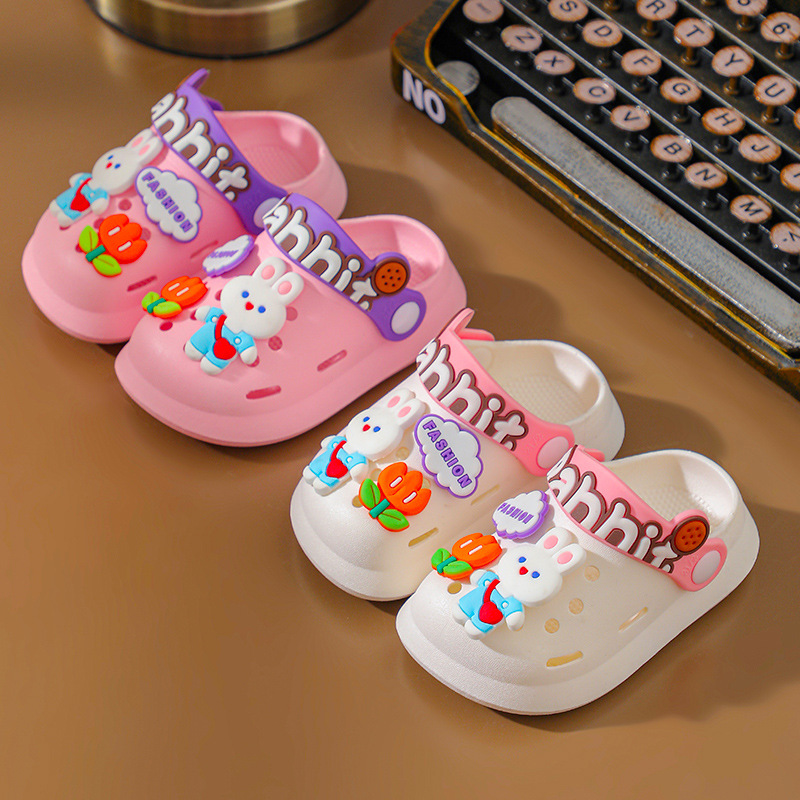 2025 nuevo niño niño 2 - 6 años de edad bebés pequeños lindos dibujos animados antideslizantes zapatos de agujero de niña.