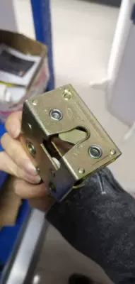 Four-wheel electric vehicle universal door lock patrol car door lock front door lock rear door lock (Car jack)