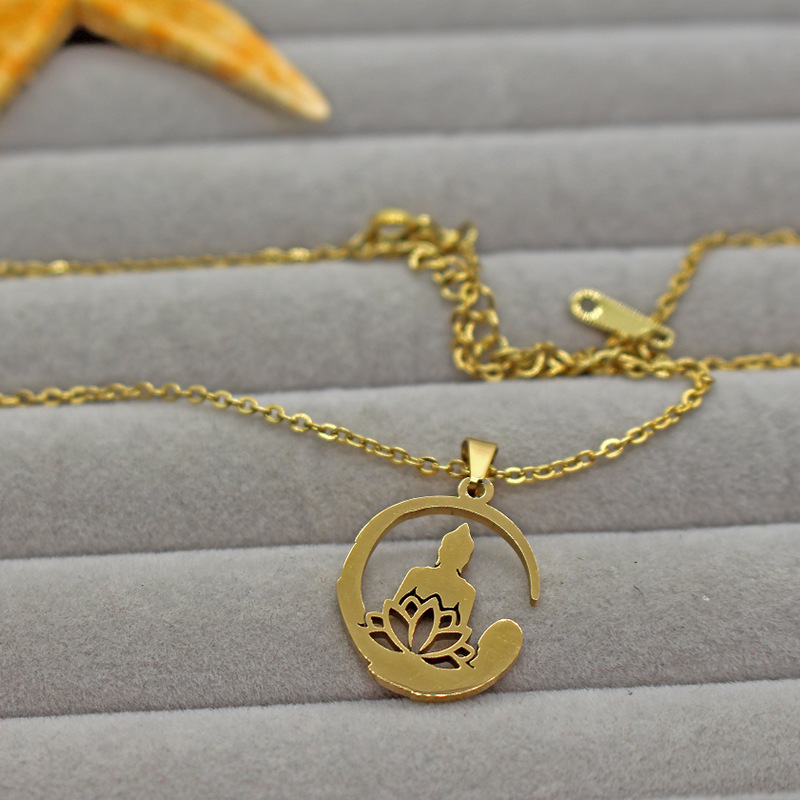 Simple Style Portrait Titanium Steel Plating Pendant Necklace 1 Piece